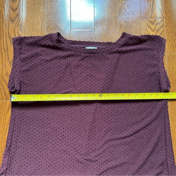 Aritzia Wilfred Burgundy Short Cap Sleeve Textured Blouse Open Cross Back - Sz L - Picture 11 of 16